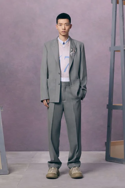 Look 4